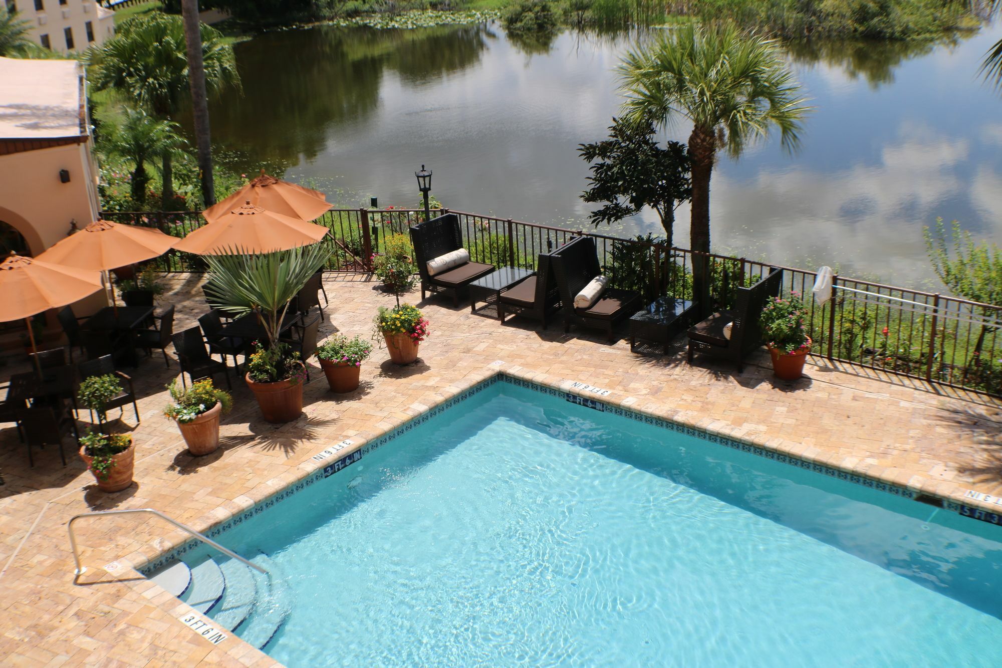 Inn On The Lakes Sebring Exteriör bild